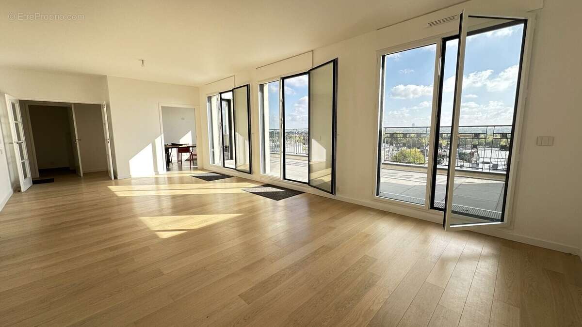 Appartement à SURESNES