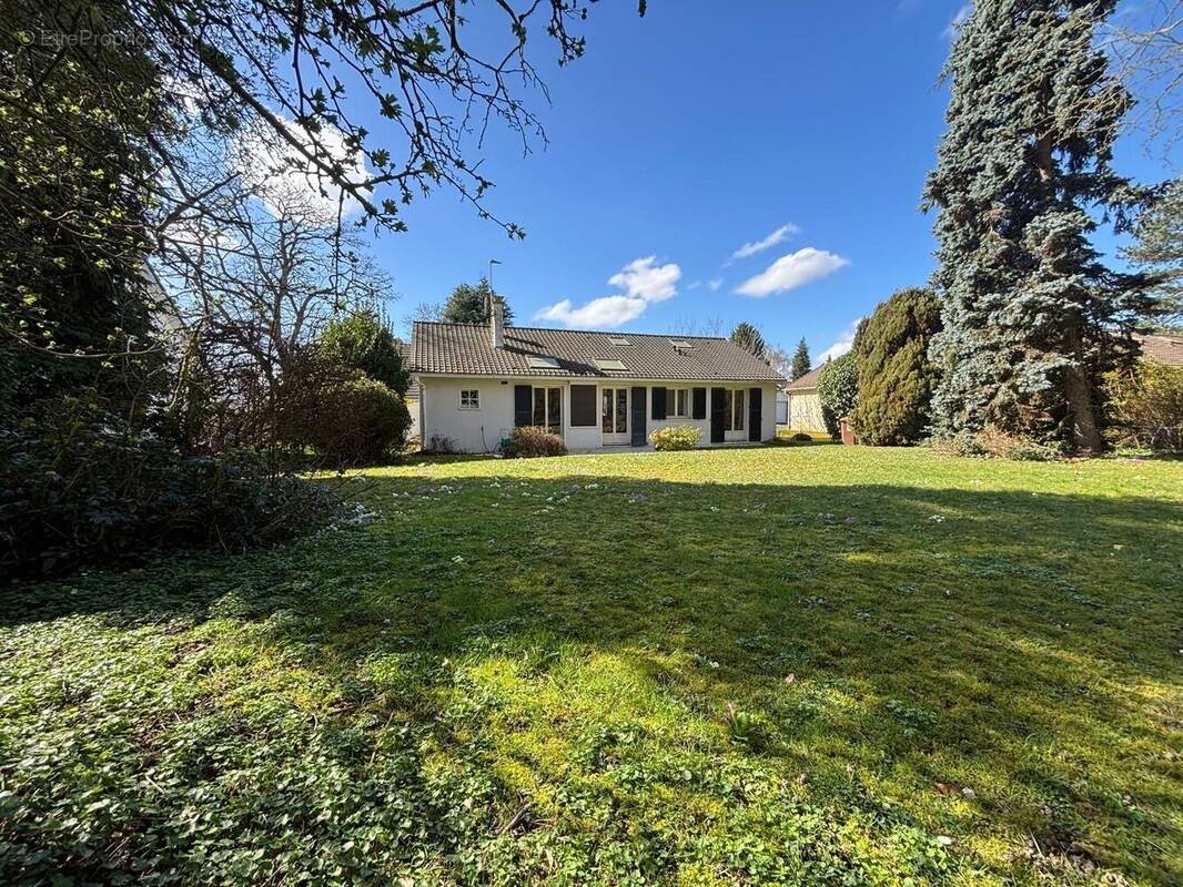 Maison à SAINT-GERMAIN-LES-CORBEIL