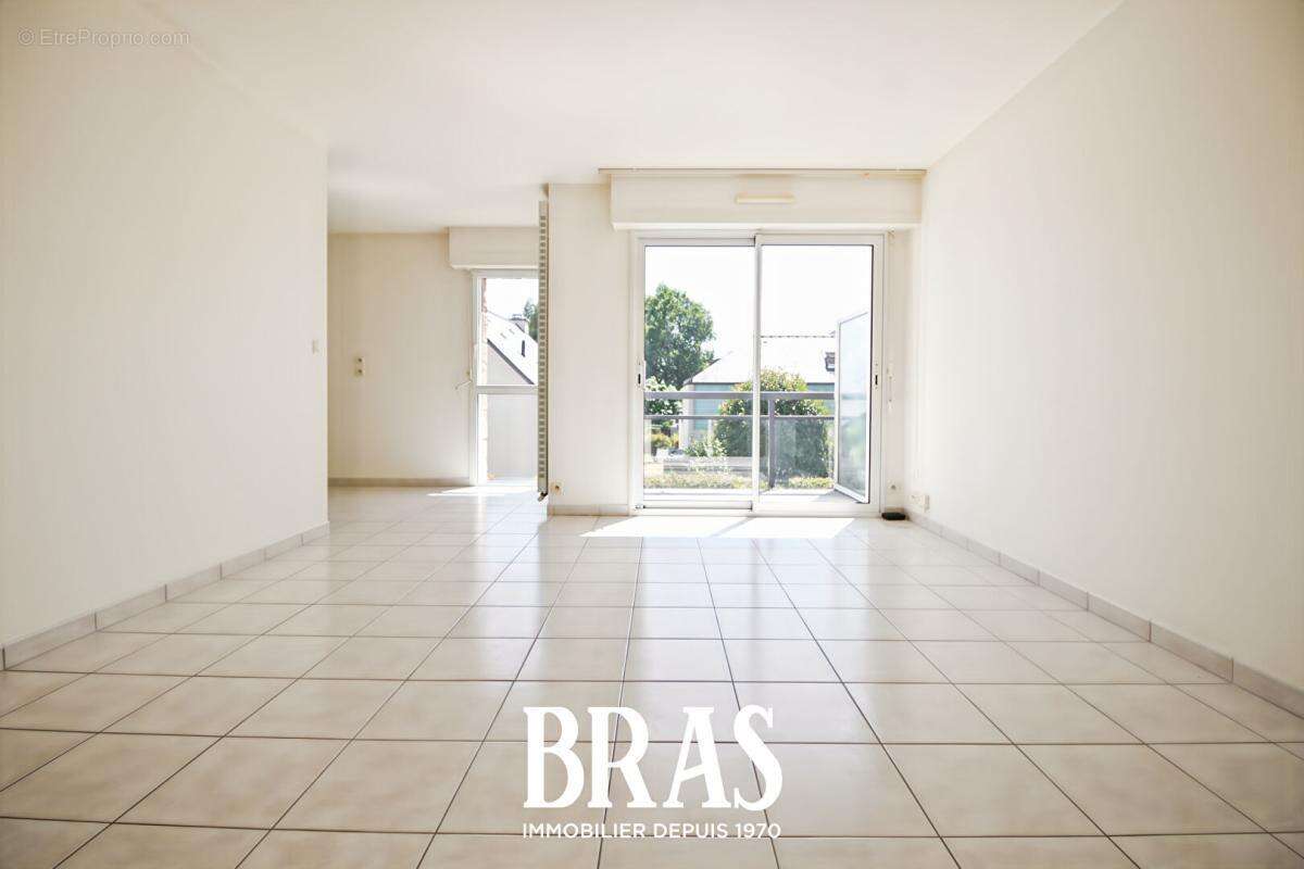 Appartement Vannes 2 pièce(s) 48.41 m2 balcon - photo 2