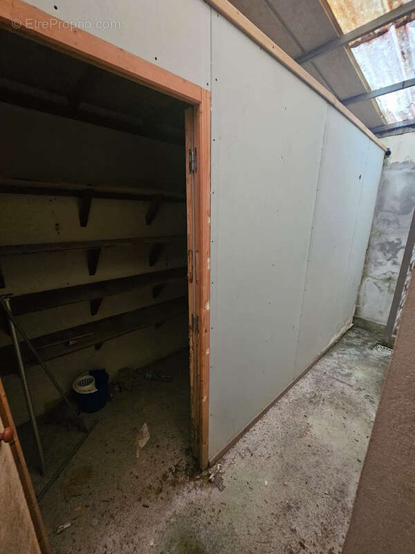 Commerce à LE MORNE-ROUGE