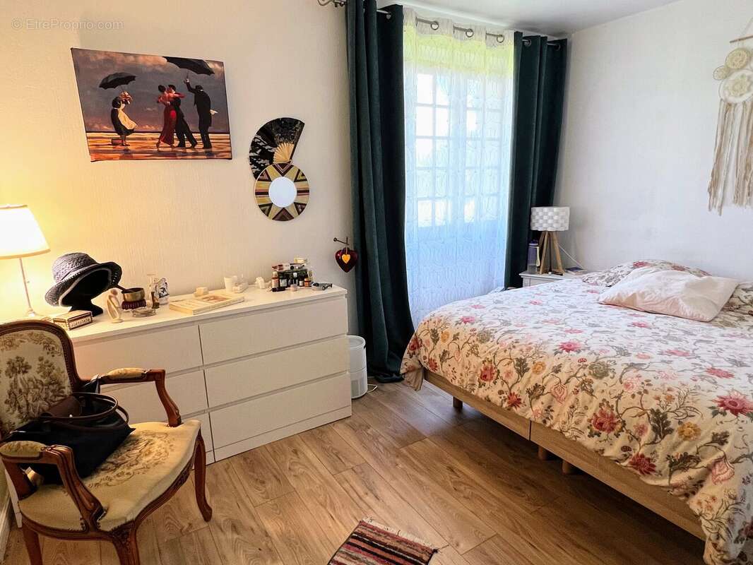 Maison à COULAURES