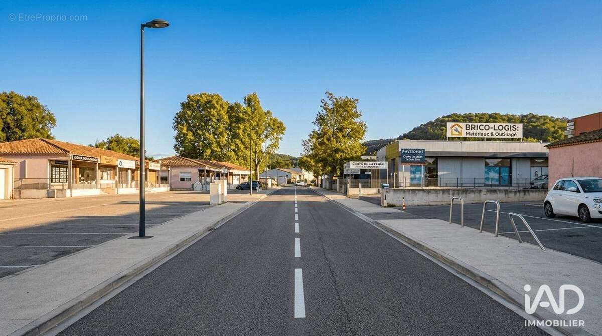 Photo 4 - Commerce à AURIOL