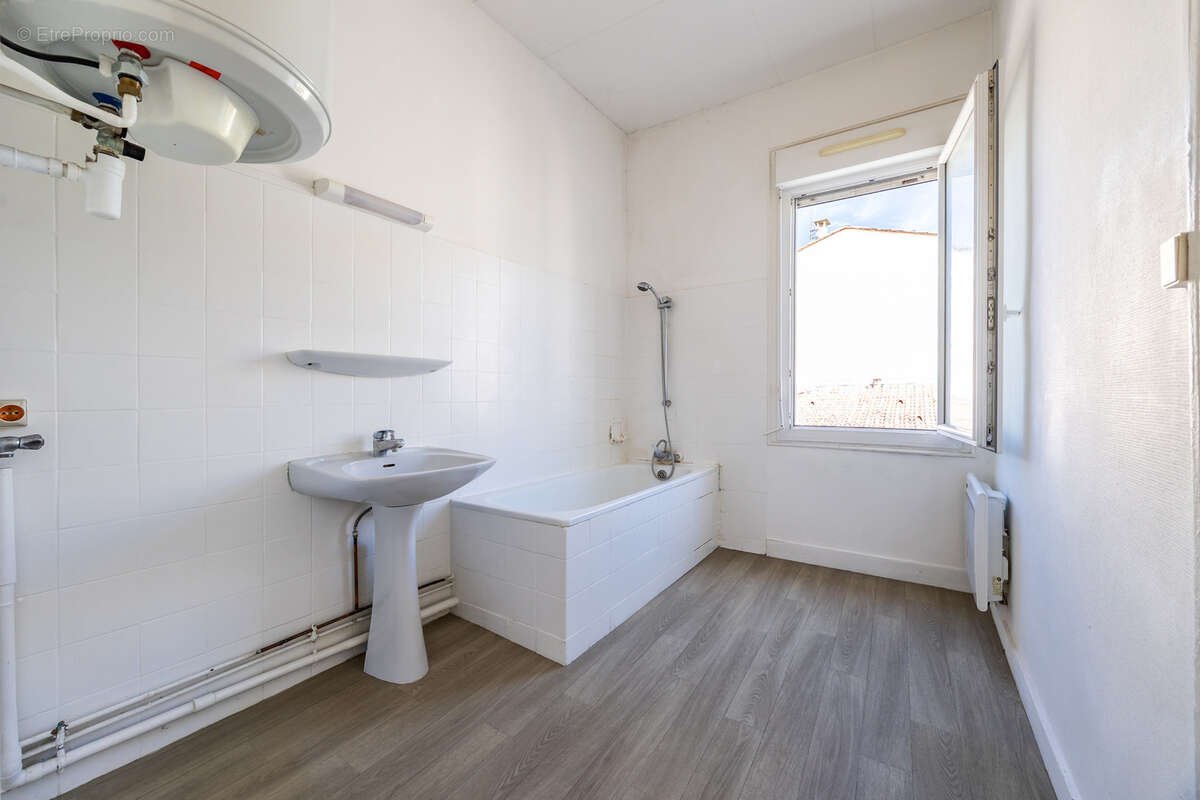  appartement duplex t3/t4 magendie / barr. de pessac - photo 6