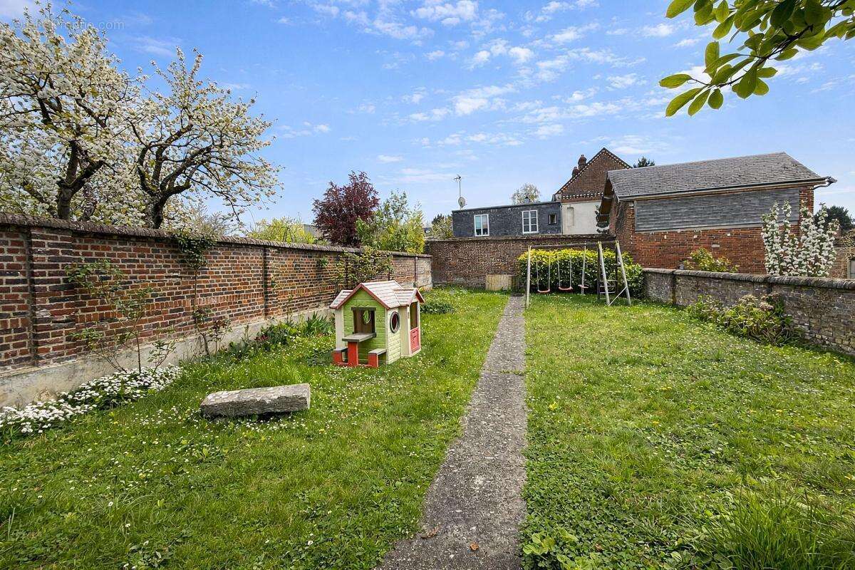 Maison à BEAUVAIS