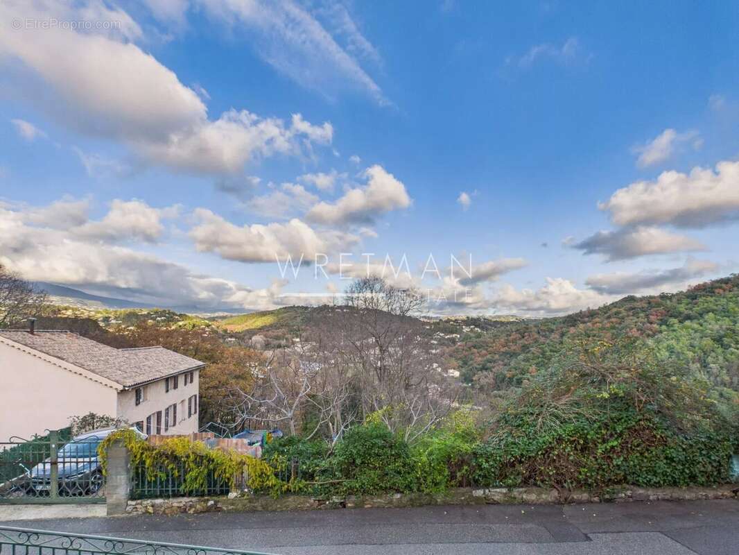 Appartement à AURIBEAU-SUR-SIAGNE