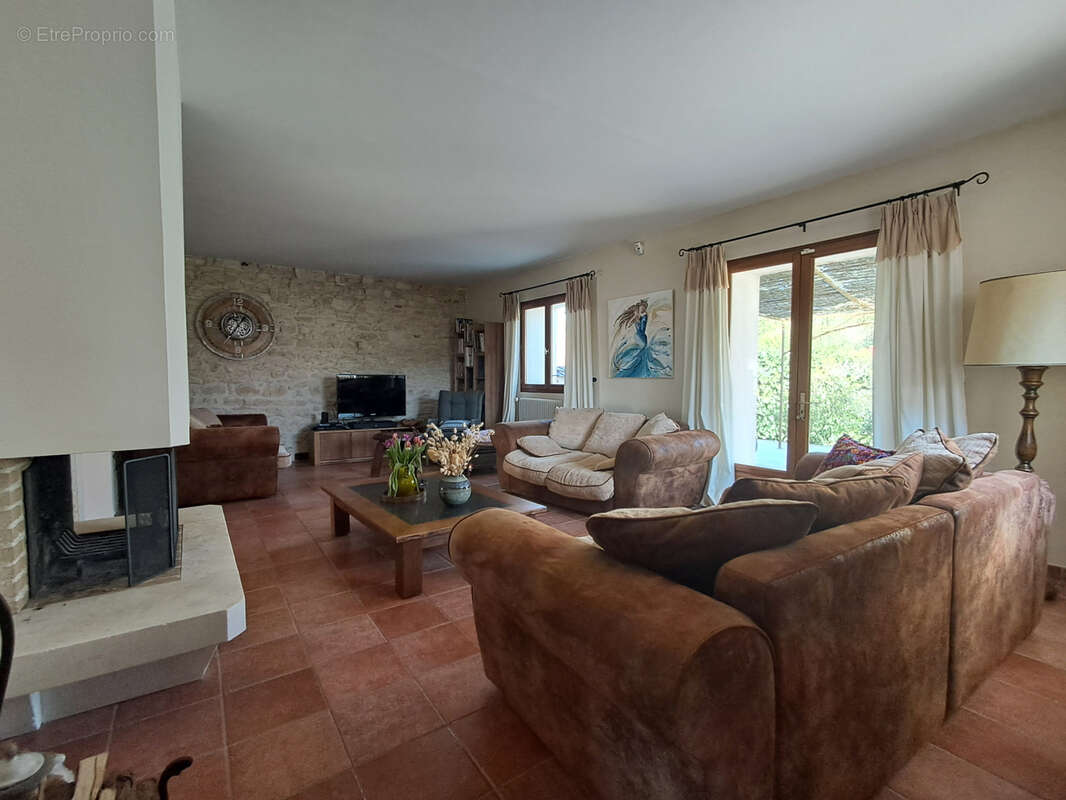 Maison à THOIRY