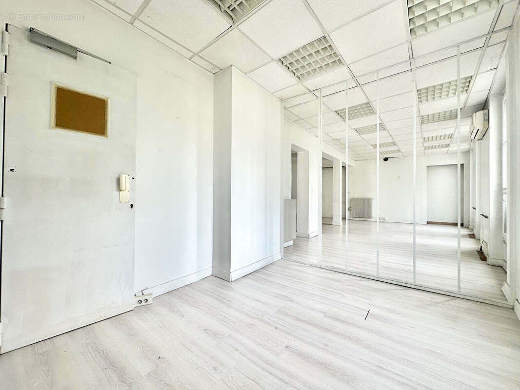 Appartement à PARIS-3E