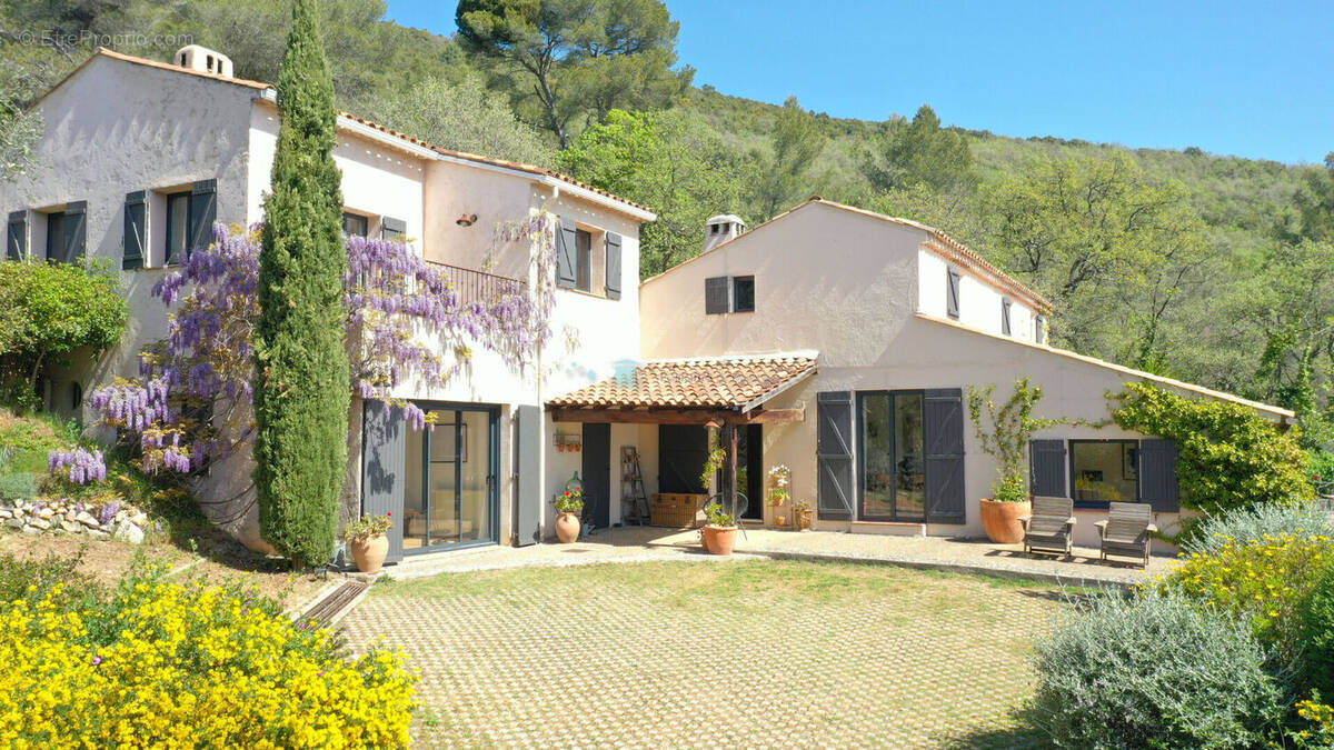 Maison à GRASSE