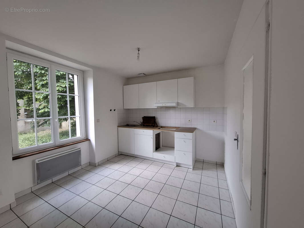 Maison à SAINT-ETIENNE-DE-MER-MORTE