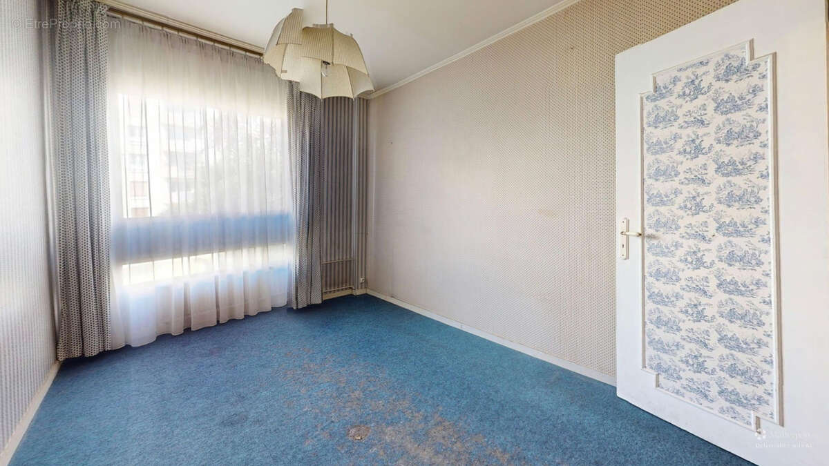 Appartement à HOUILLES