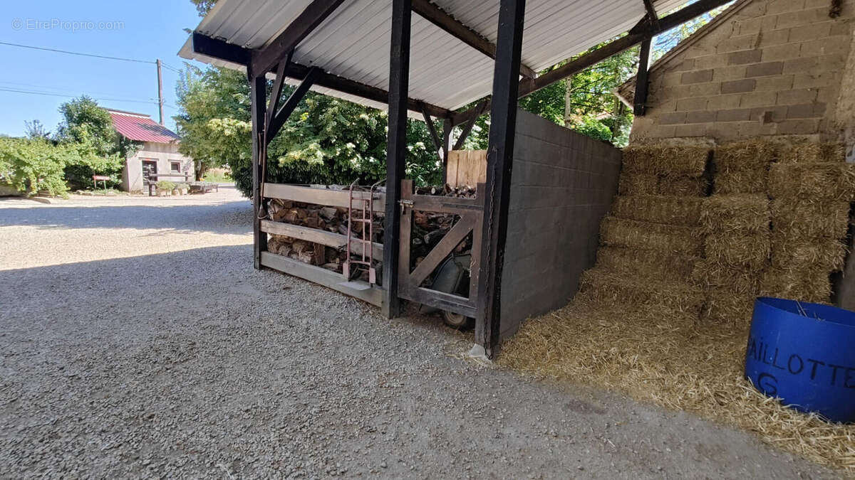 Ferme pédagogique 3 Hectares avec habitation et infrastructures - photo 6