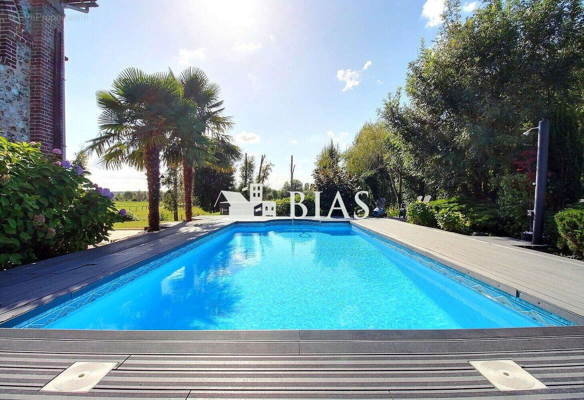 Maison à HENOUVILLE