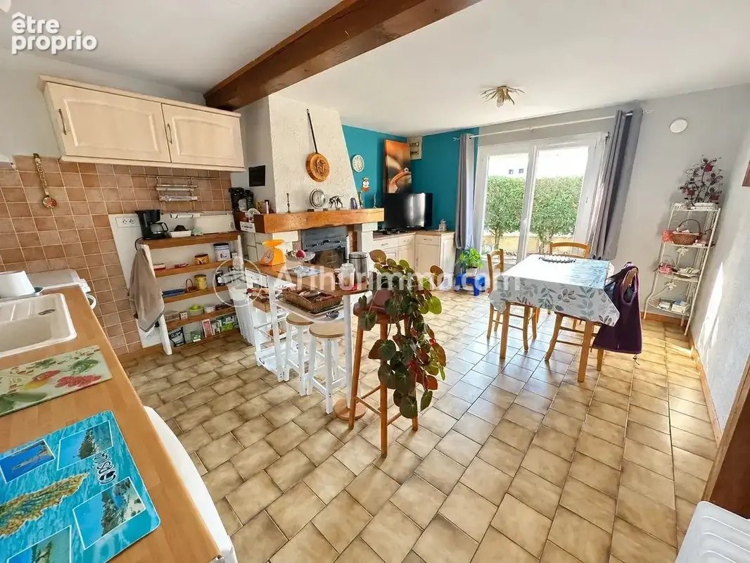 Maison 115 m² avec double garage, à proximité du centre ville de Neuvic. - photo 4
