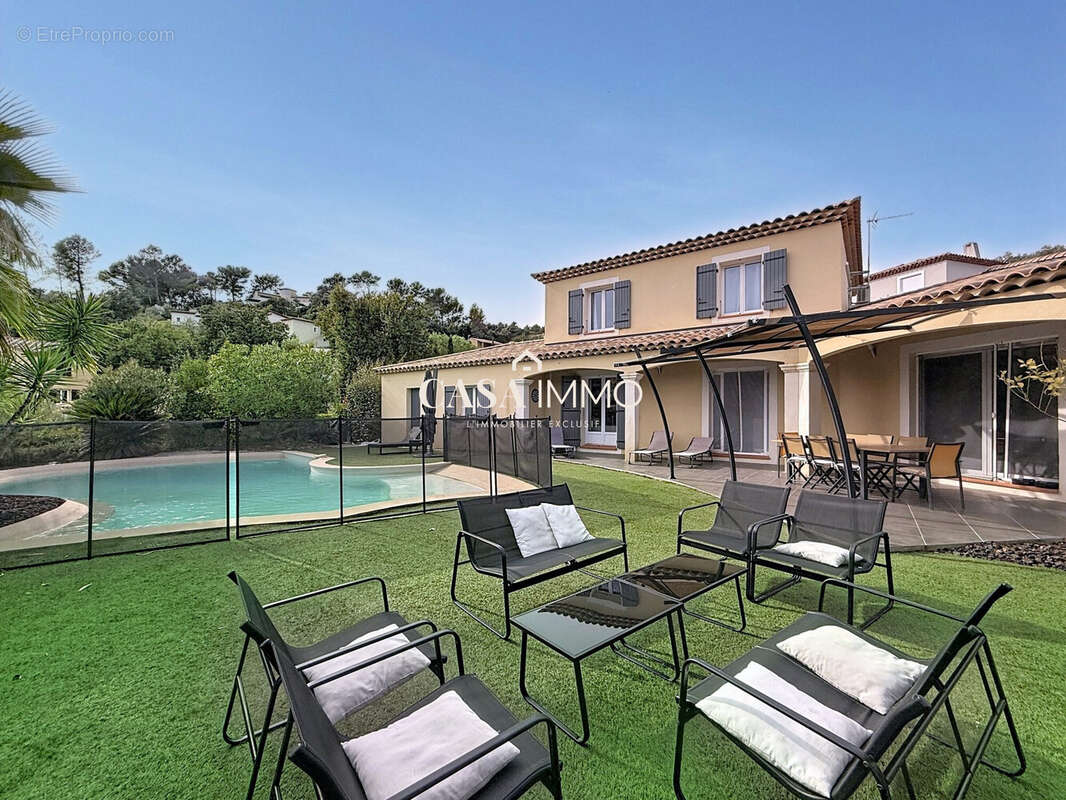 Maison à PIERREFEU-DU-VAR