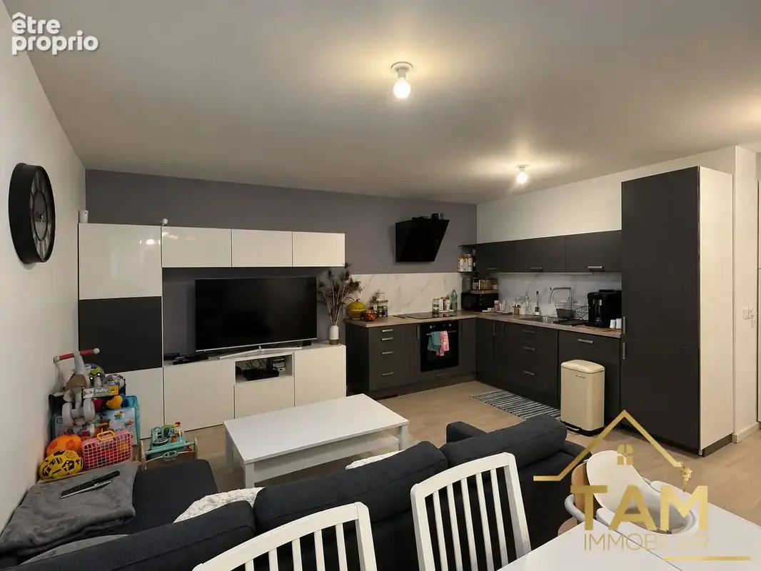 Appartement 2 pièces 49 m² à vendre à Fontenay-Le-Fleury (78330) - photo 2