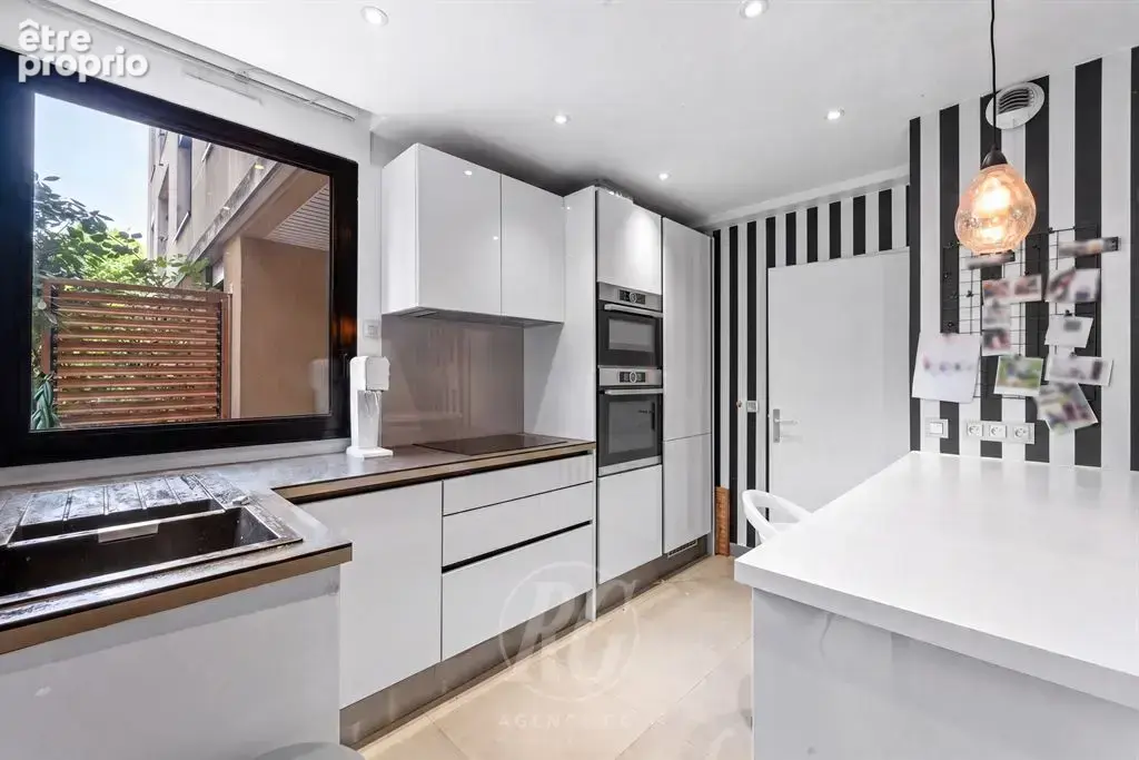 Bel appartement de 93 m² en plein cœur de Garches – Emplacement N°1. - photo 4
