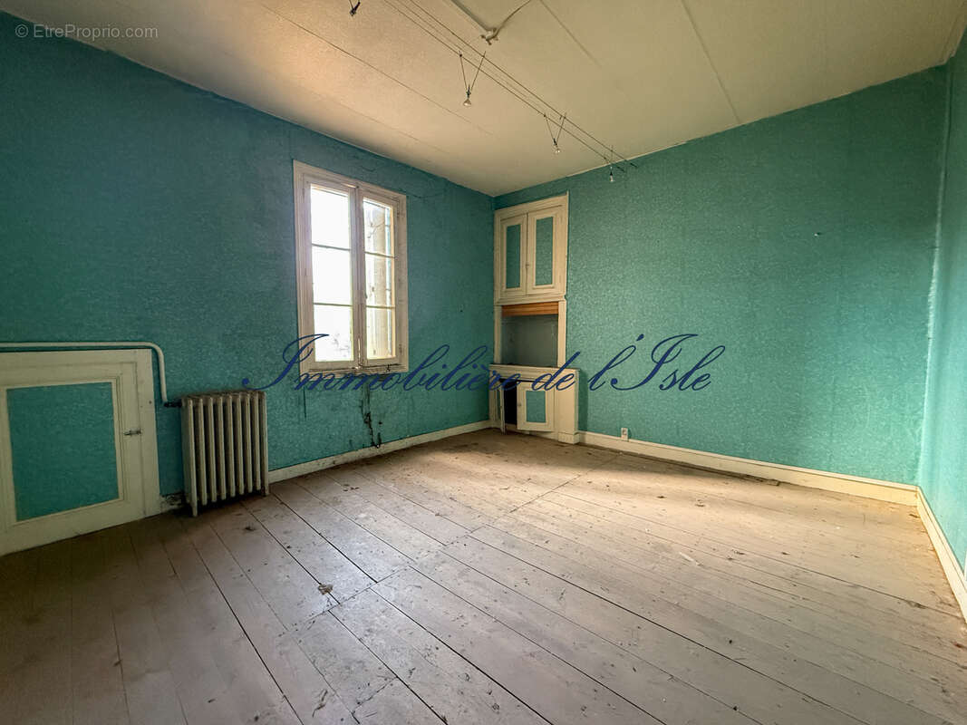 Appartement à CUBJAC