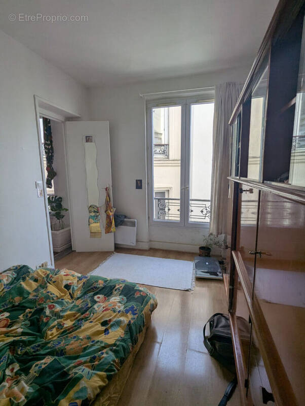 Appartement à PARIS-10E
