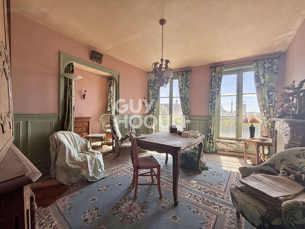 Appartement 2/3 pieces - emplacement d'exception face au port - photo 2