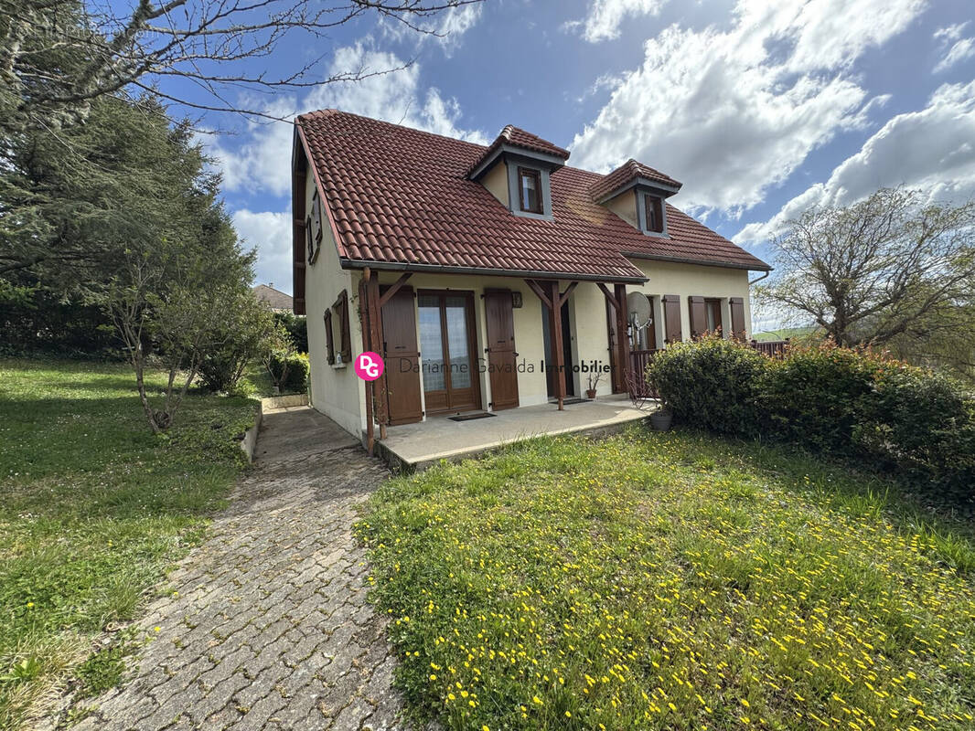 Maison à DECAZEVILLE