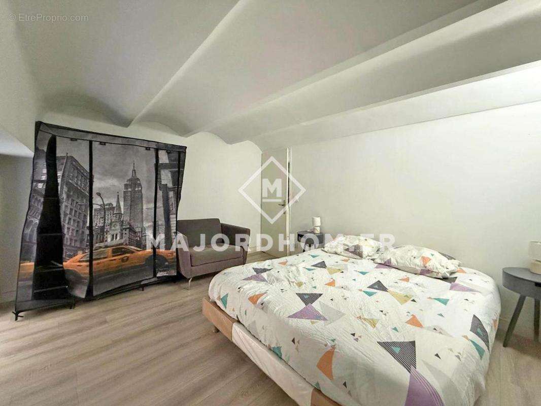 Appartement à MARSEILLE-2E