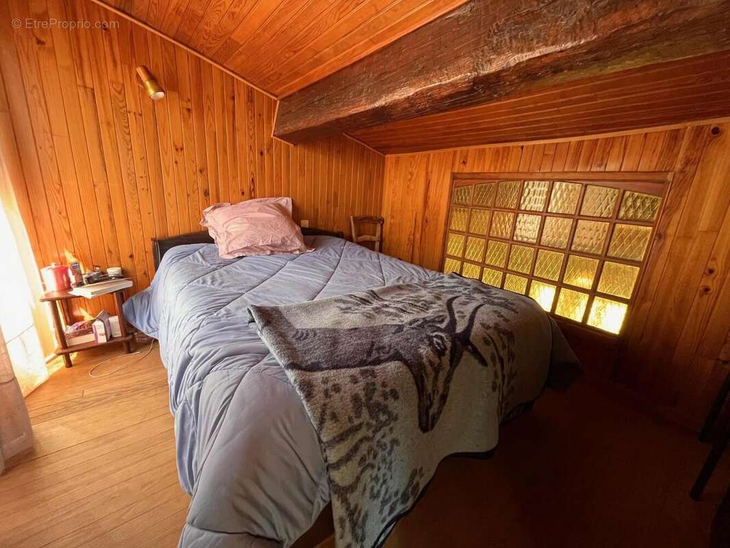   - Maison à FOURQUES