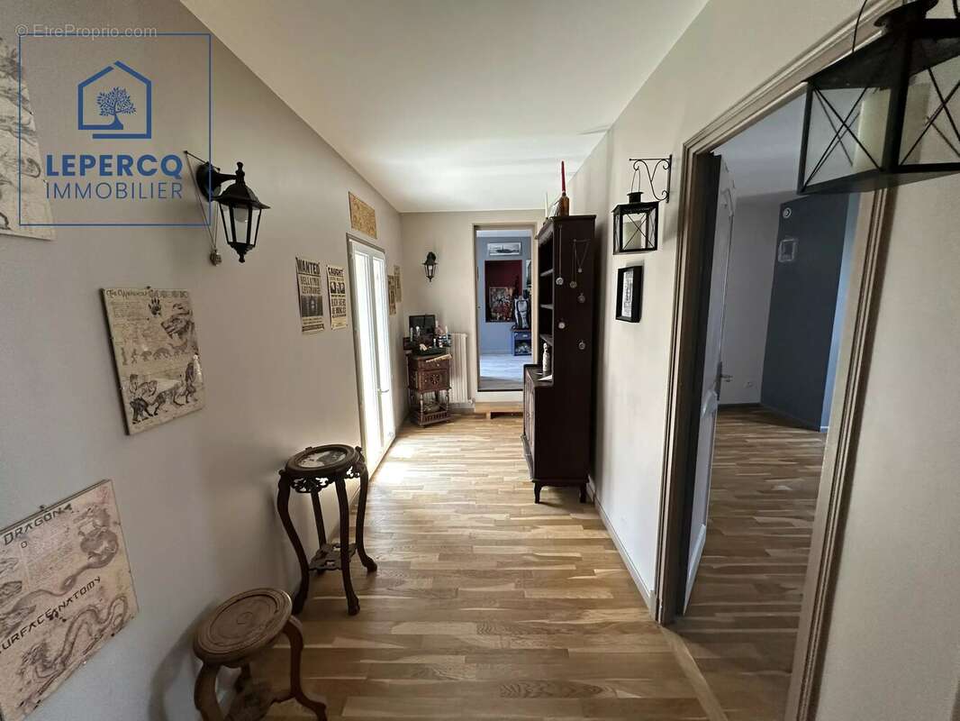 Maison 190m² - la ferté-milon - photo 8