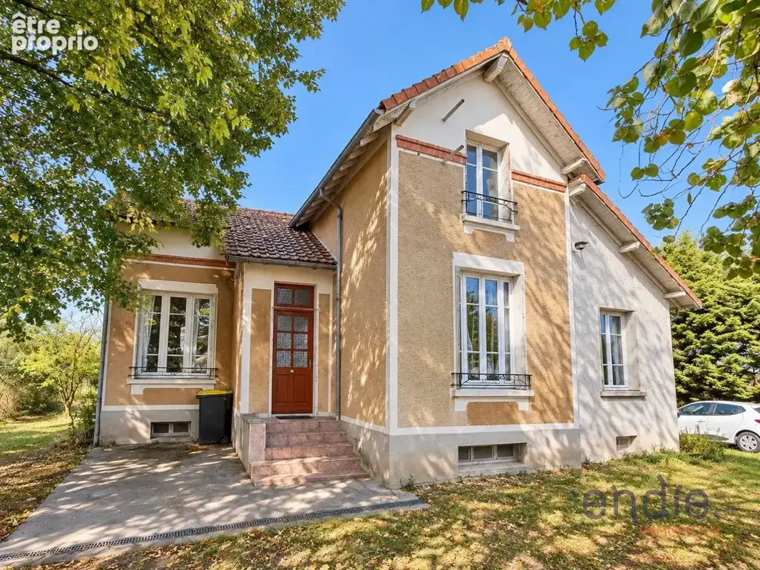Photo Maison à La Ferte-Hauterive au prix de 100 000€