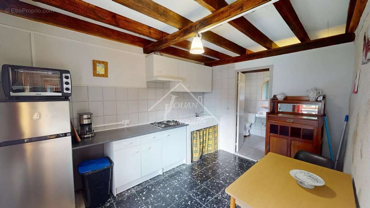 Maison à SAINT-BONNET-TRONCAIS