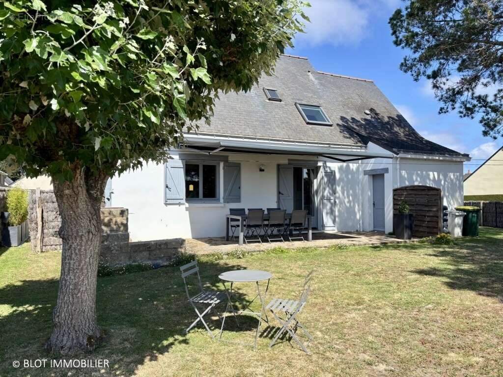 Maison à LA TURBALLE
