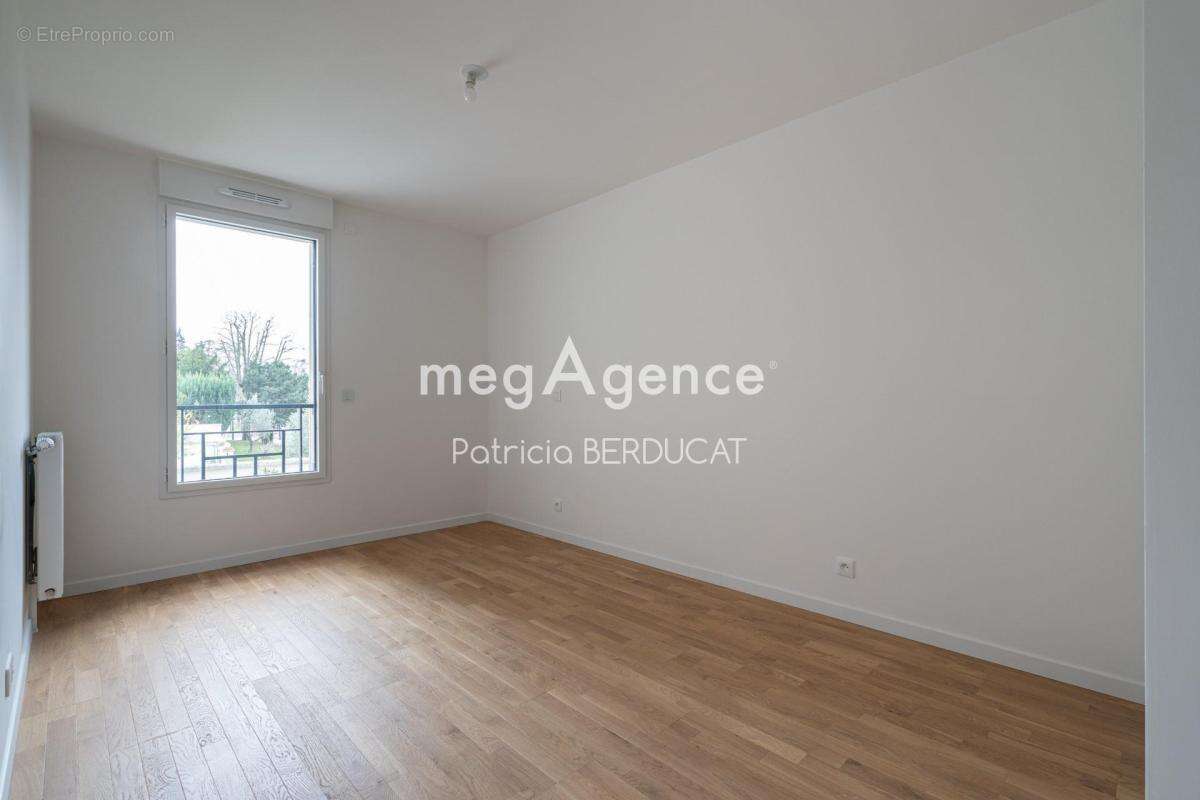 Appartement à SAINT-MAUR-DES-FOSSES