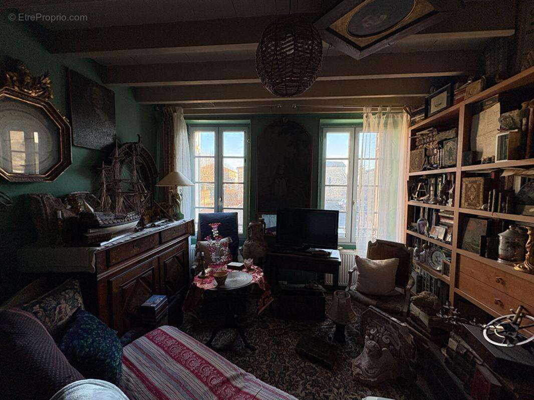 Maison à VILLEFRANCHE-DE-LONCHAT