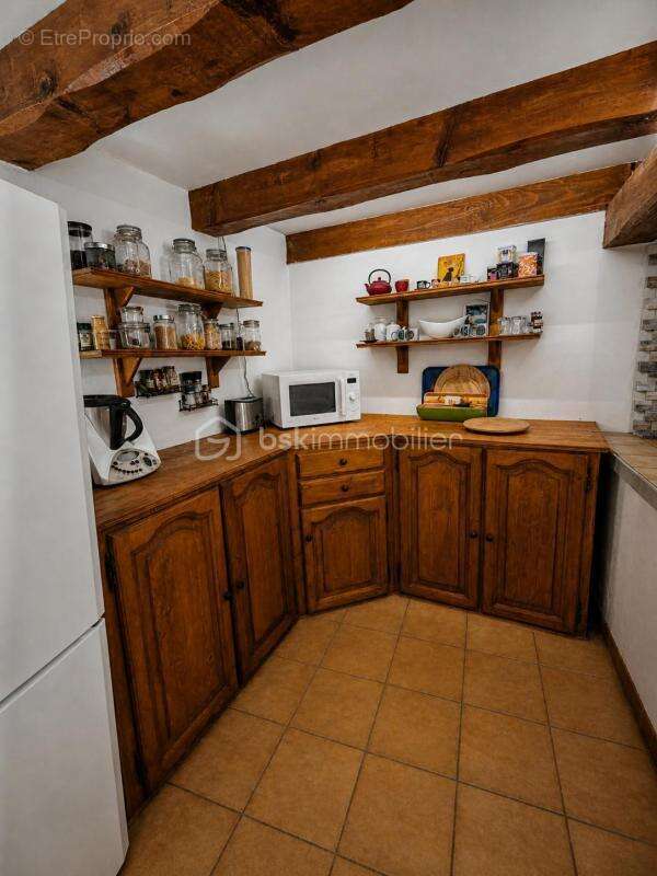 Maison à SAINT-MONTAN