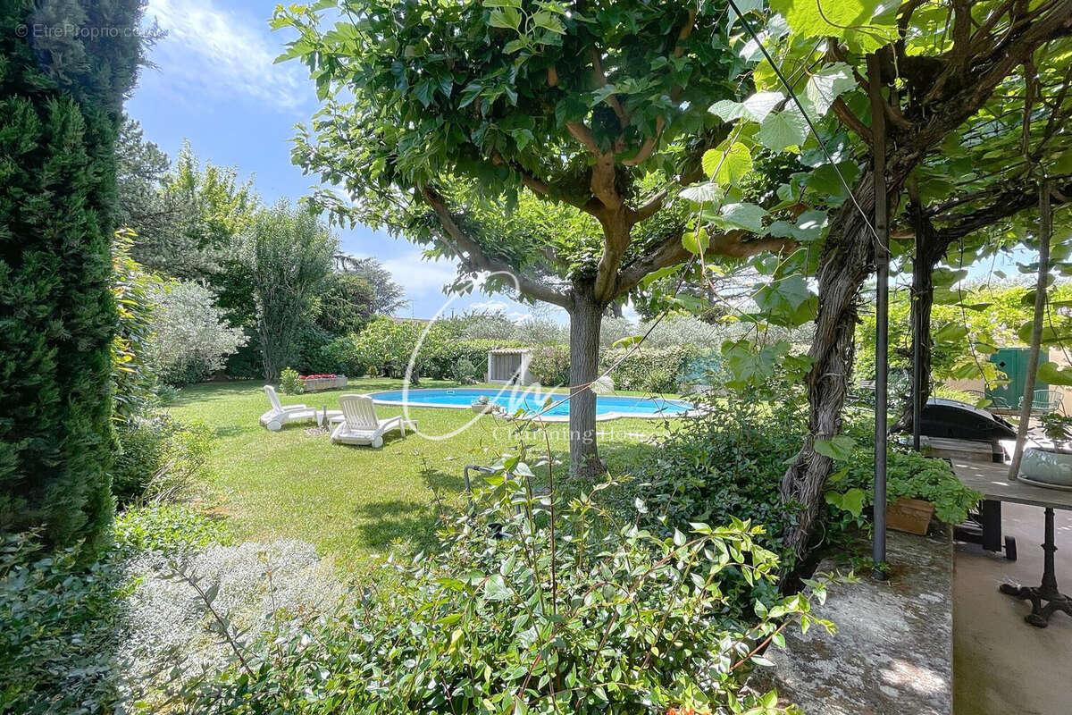 Maison à CABANNES