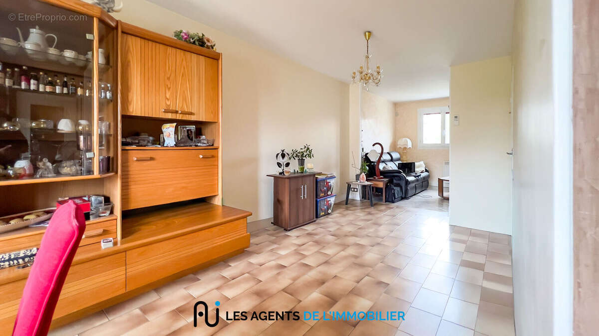 Maison à fort potentiel Nanterre 5 pièces 115 m² - photo 5