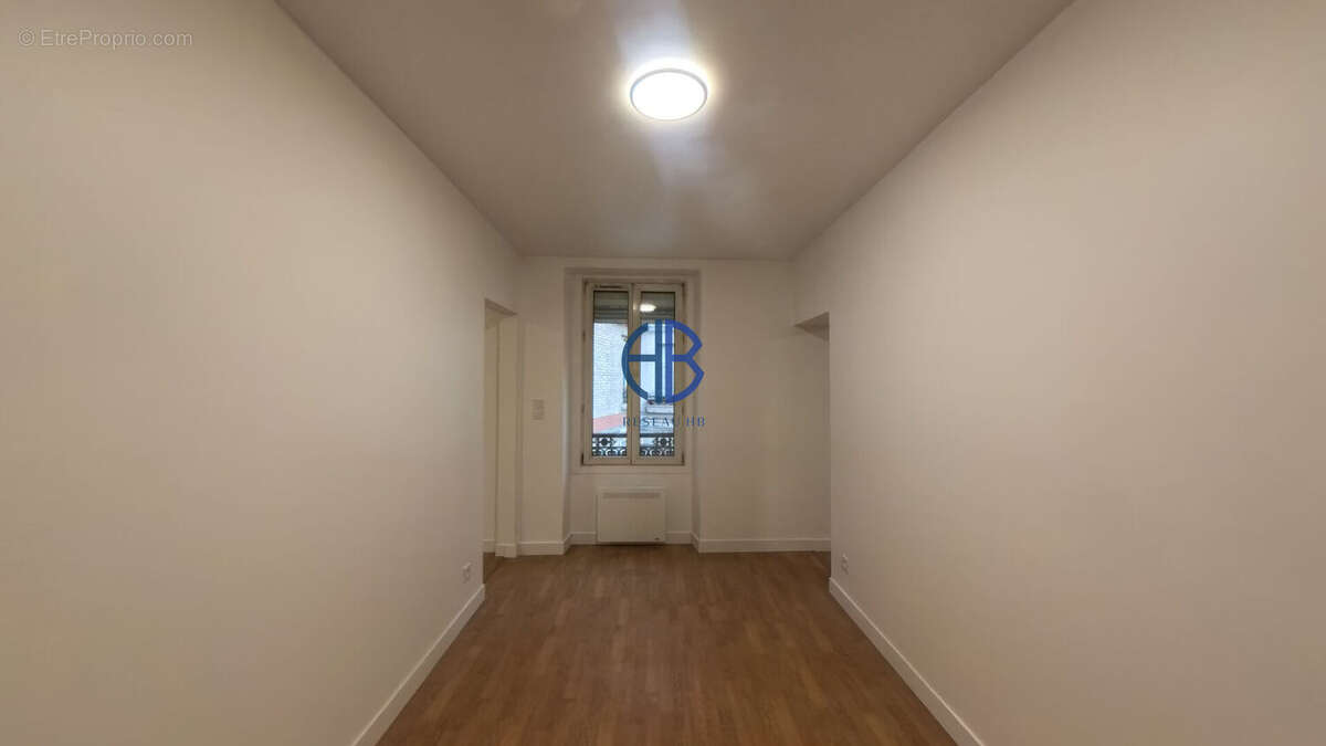 Appartement à AUBERVILLIERS