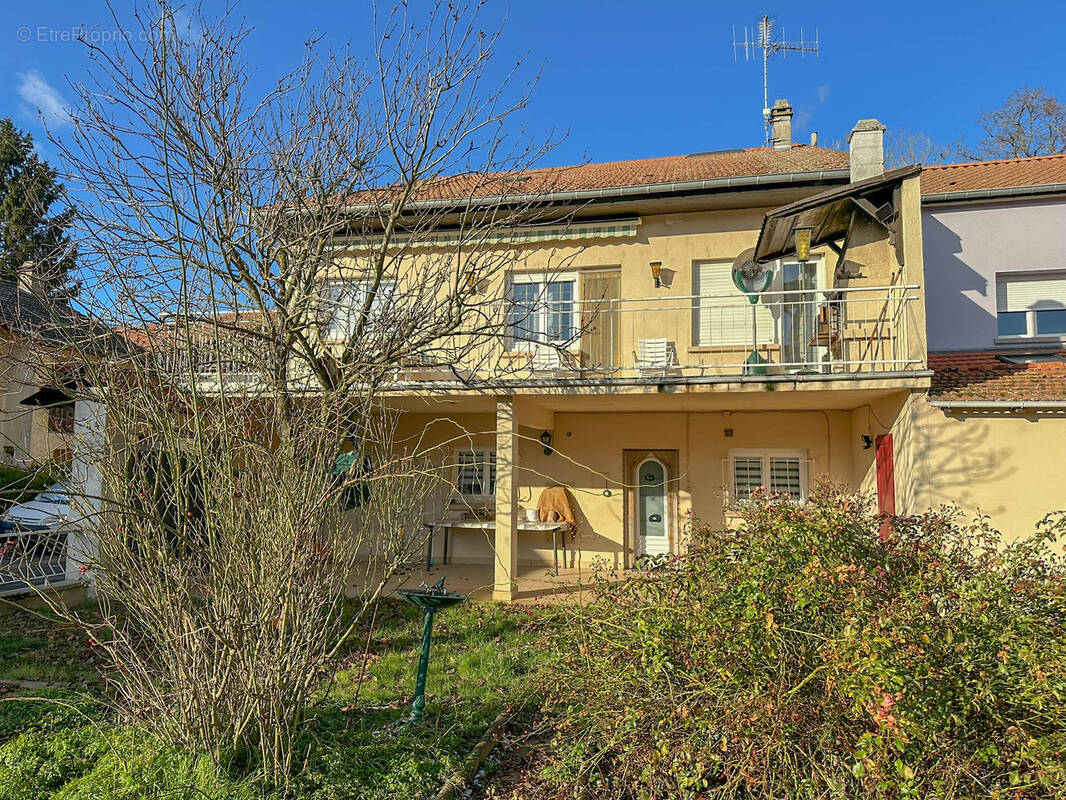 Appartement à ENNERY