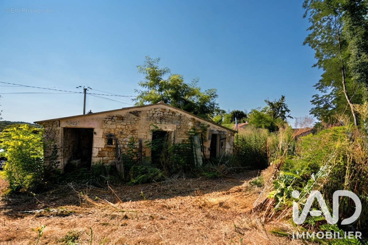 Maison 78 m² à Retaud  - photo 7