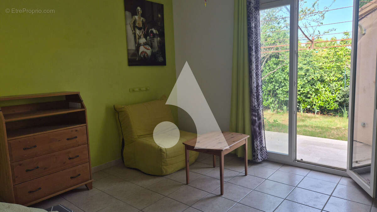 A vendre Villa T5 + Studio à Tavernes - photo 10