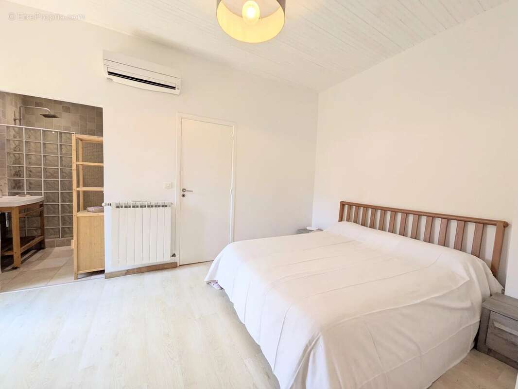 Sospel – À 35 minutes de Monaco – 5 pièces familial en duplex de 111 m² – Terrasse – Balcon - photo 10