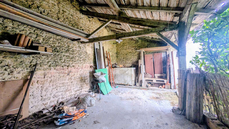 Maison à CHERVES-RICHEMONT