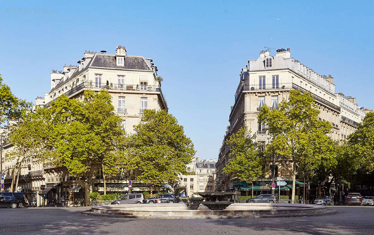 Appartement à PARIS-16E