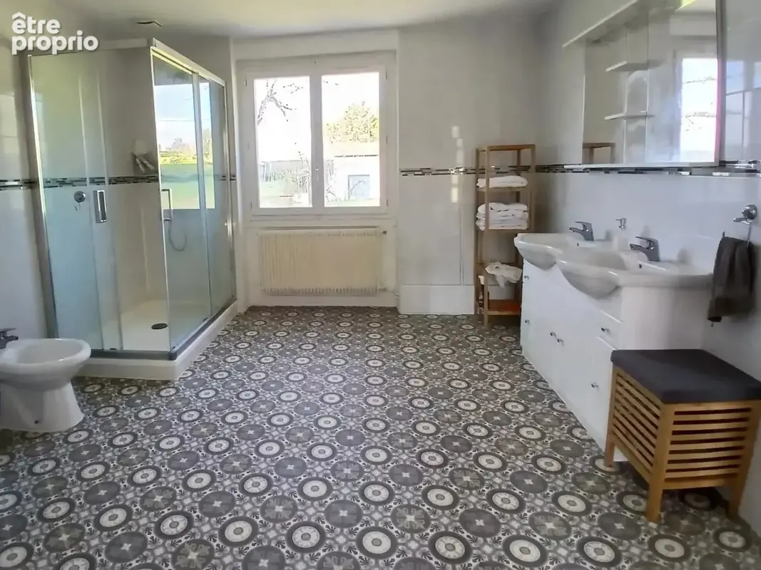 Maison familiale de 5 chambres avec  terrain de 1 hectare - photo 6