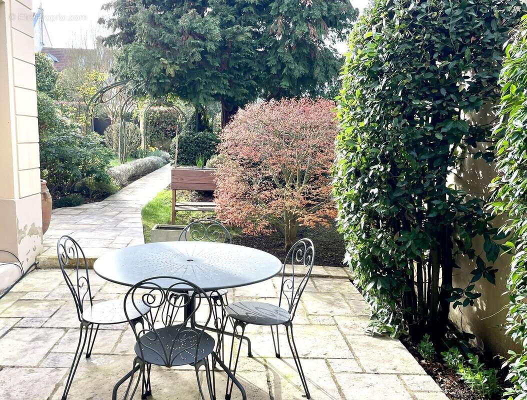 Maison à VERSAILLES