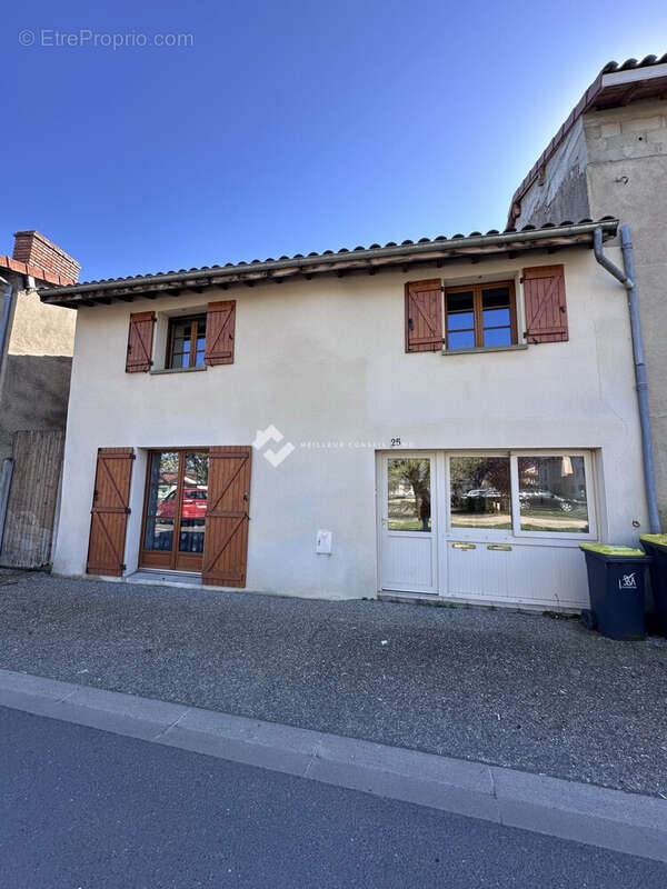 Appartement 165 m² à Beauregard-L'eveque  - photo 5