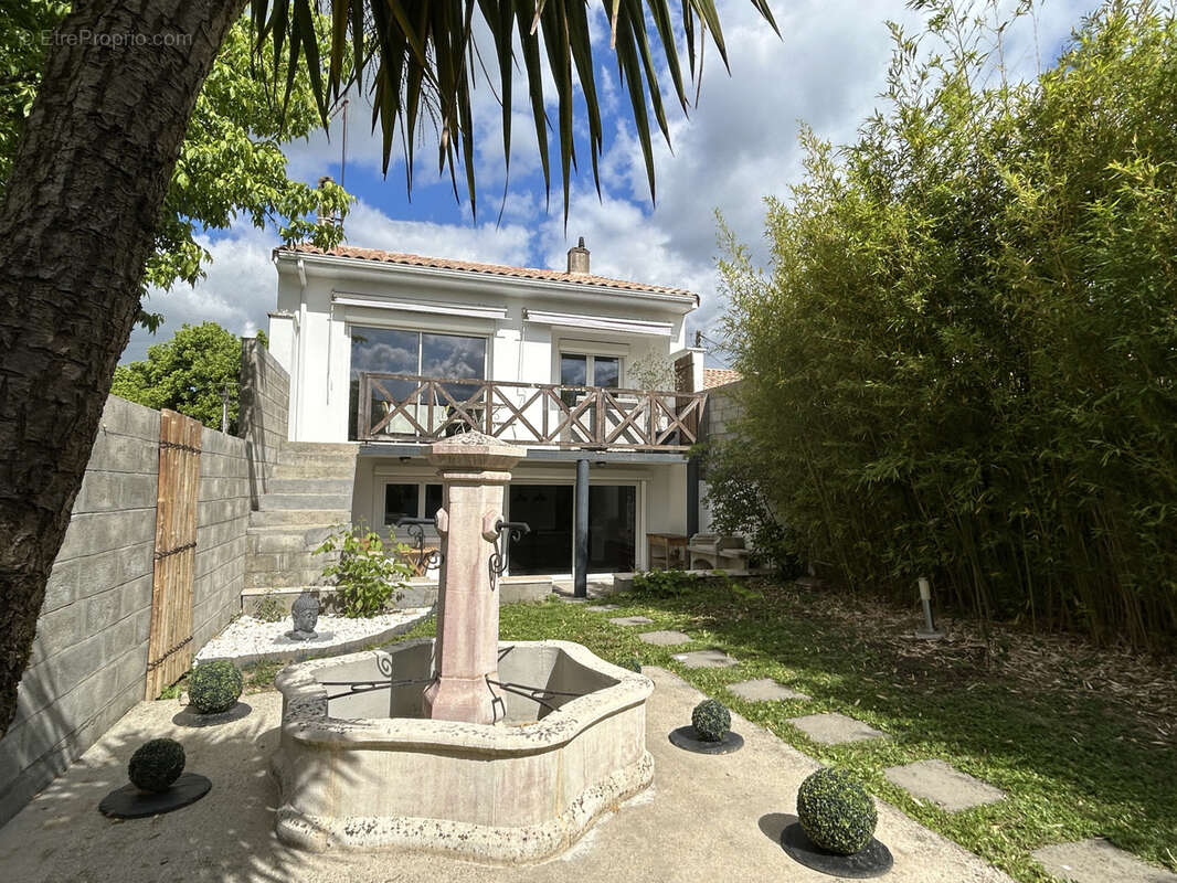 Maison à SAUVETERRE-DE-GUYENNE