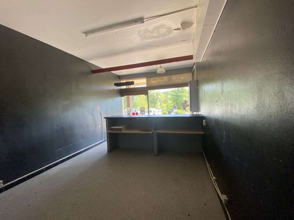 Commerce à CAZAUBON