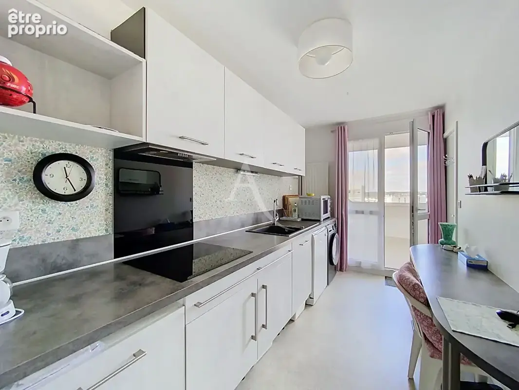Angers Sud Appartement T3 avec ascenseur, balcon, garage et cave - photo 3
