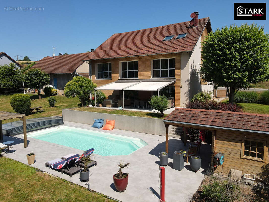 Maison à CHALONVILLARS
