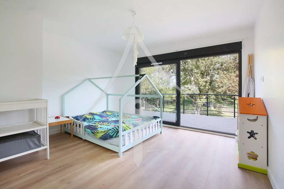 Maison à LAVERNOSE-LACASSE